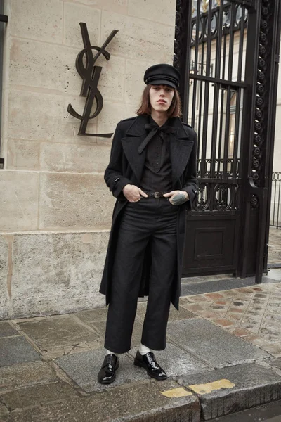 Look 15